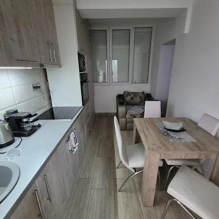 Joze Apartment *